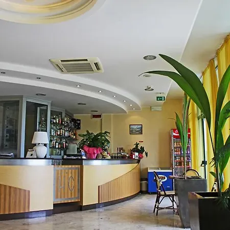 Colombo 3* Rímini