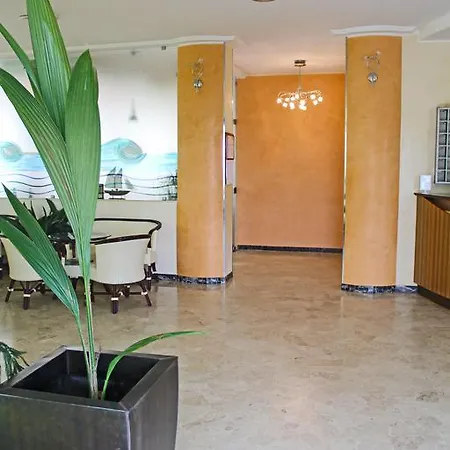 Colombo Hotel 3*