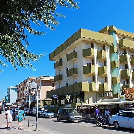 Ξενοδοχείο Colombo 3*