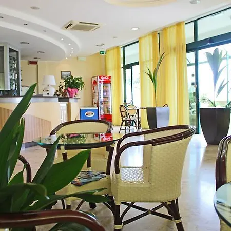 Colombo 酒店 里米尼