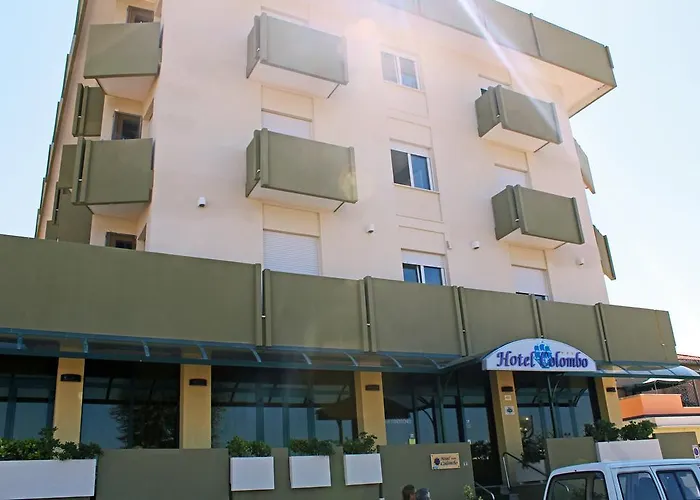Colombo 3*